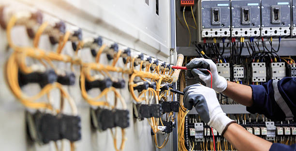 Professional Electrician technician working in Finley, WA